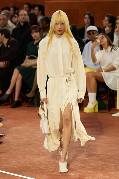 Look 23